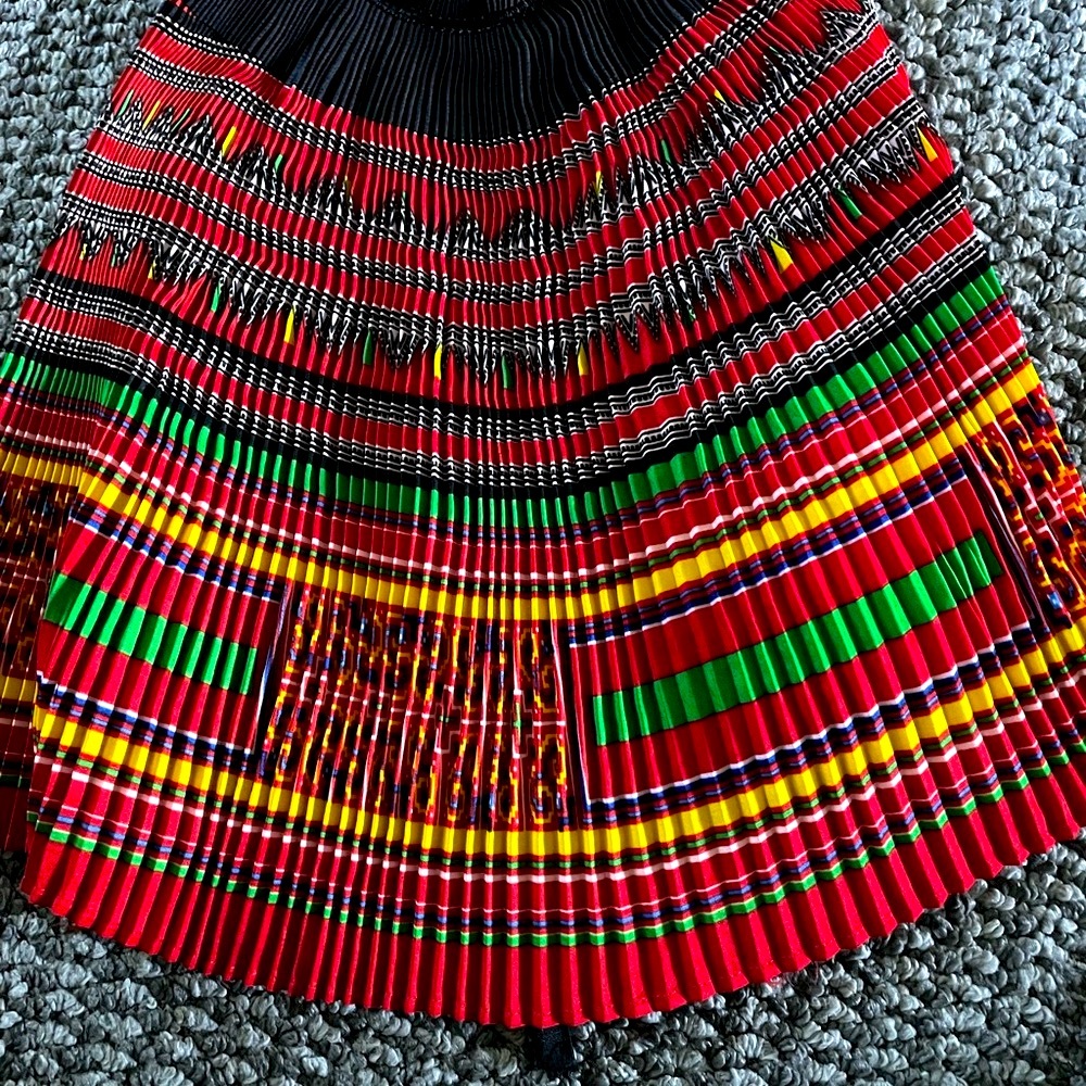 Little girl Hmong lees printed wrap skirt